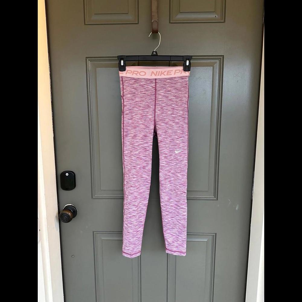 Nike Pro‎ Cropped Leggings Pink XS